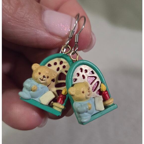 Vtg Figural 3D Teddy Bear Earrings Hook Wire Stain Glass Candle Pajama - Picture 4 of 7